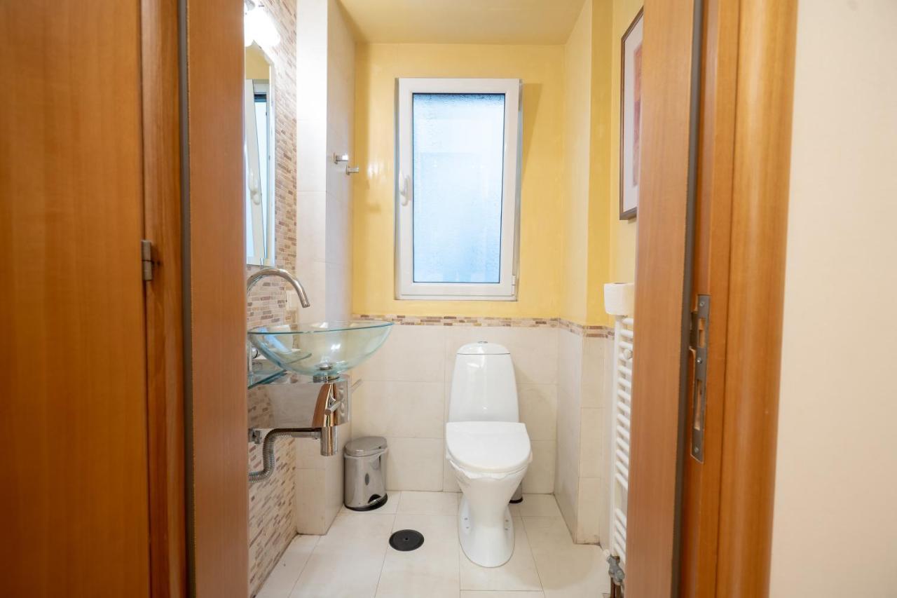 Acropolis Metro St.3 Bedrοοms 6 Persons Maisonette アテネ エクステリア 写真