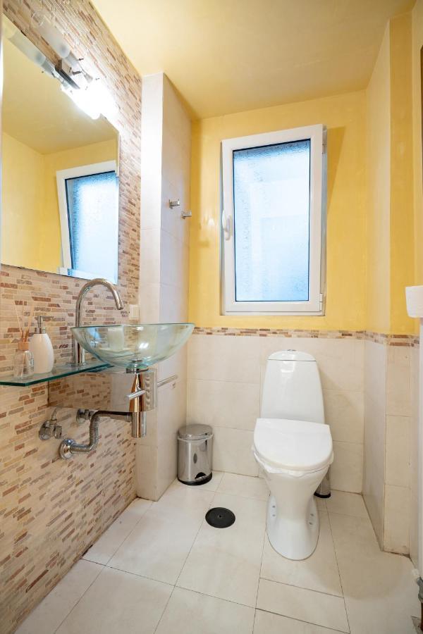 Acropolis Metro St.3 Bedrοοms 6 Persons Maisonette アテネ エクステリア 写真